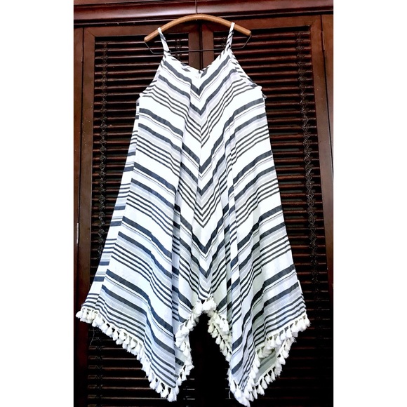 jgee Dresses & Skirts - 2X Striped Beach Dress Sundress Trapeze Sharkbite